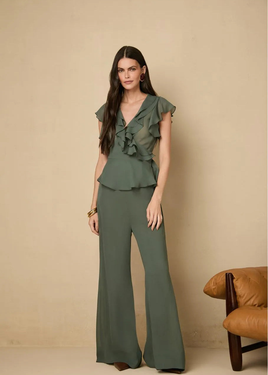 Short Sleeve Ruffle Blouse