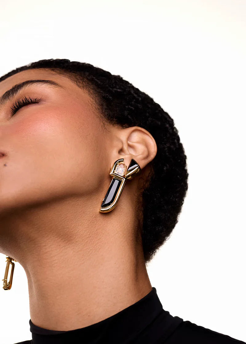 Gold plated earring with black onyx and clear quartz