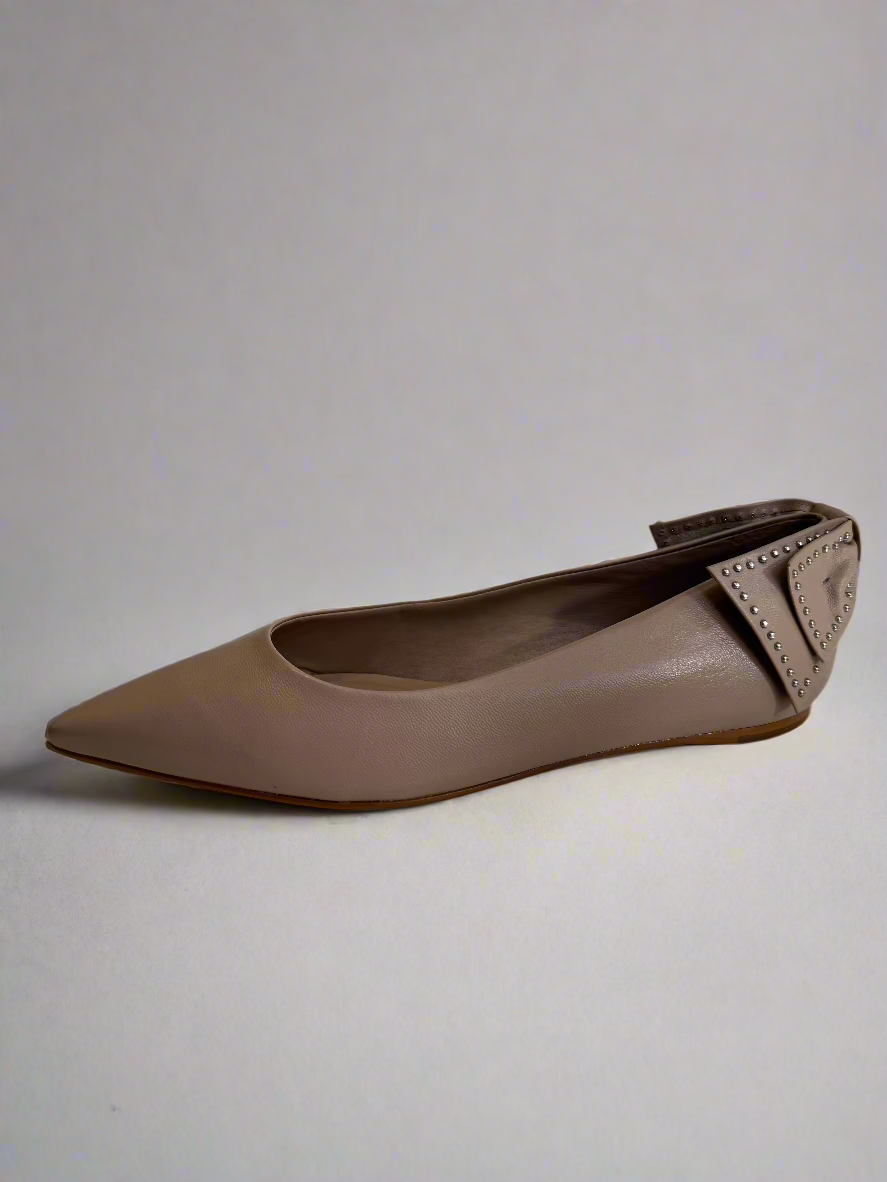 Sand Bow Flat