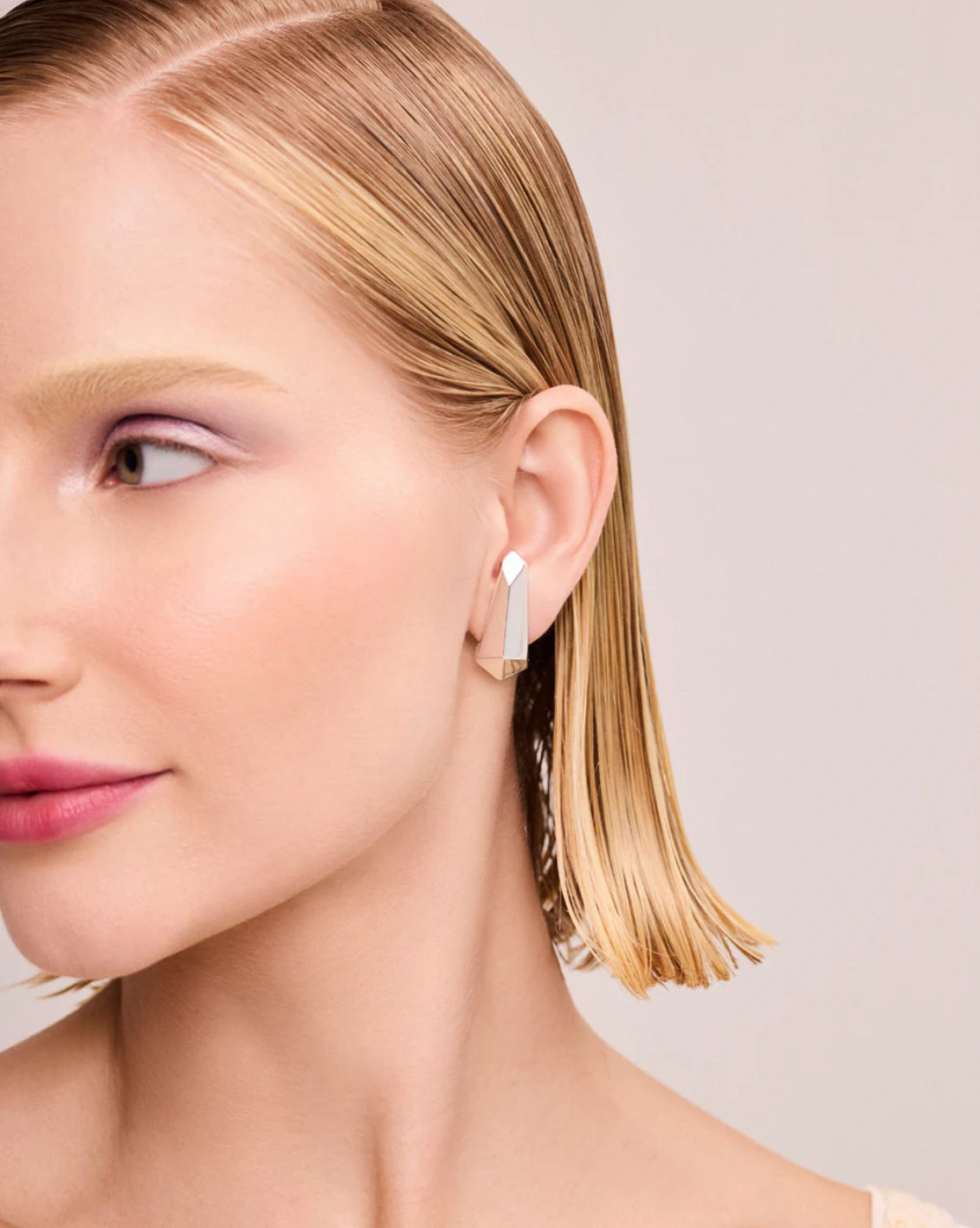 Prisma Earhook