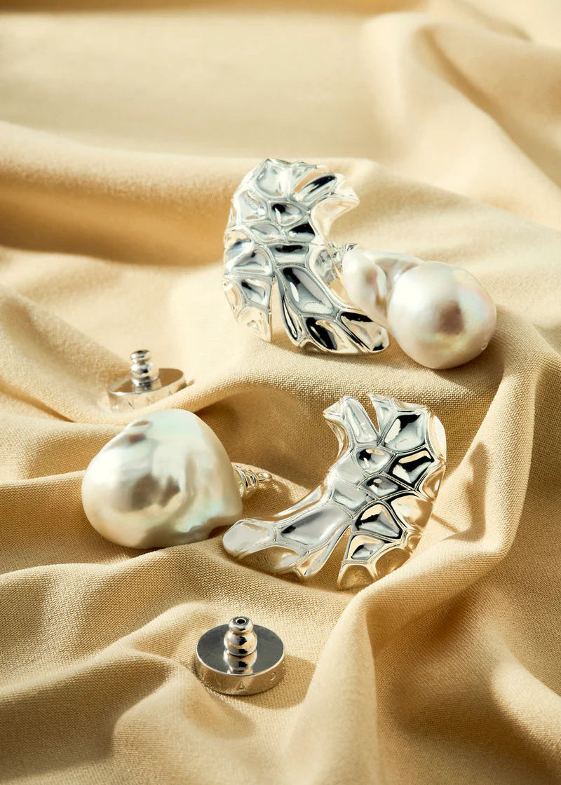 Silver Plated Era L Earring with Pearl