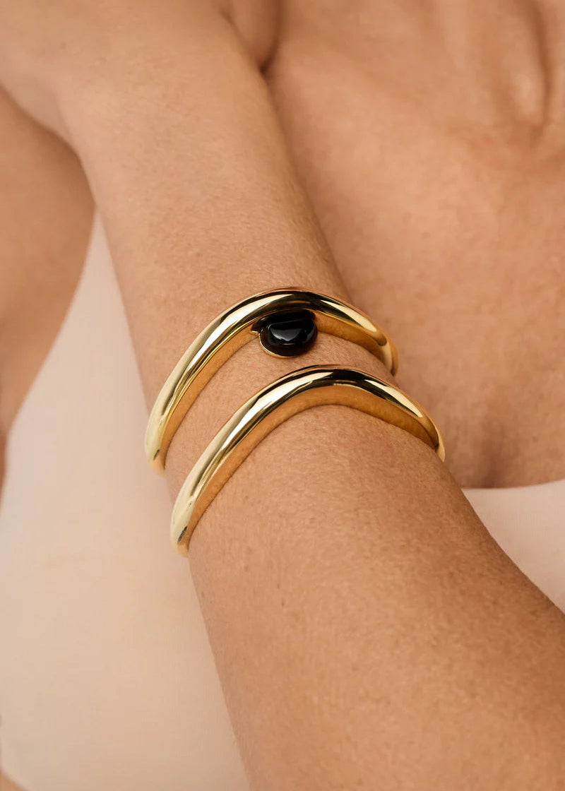 gold plated plain bracelet