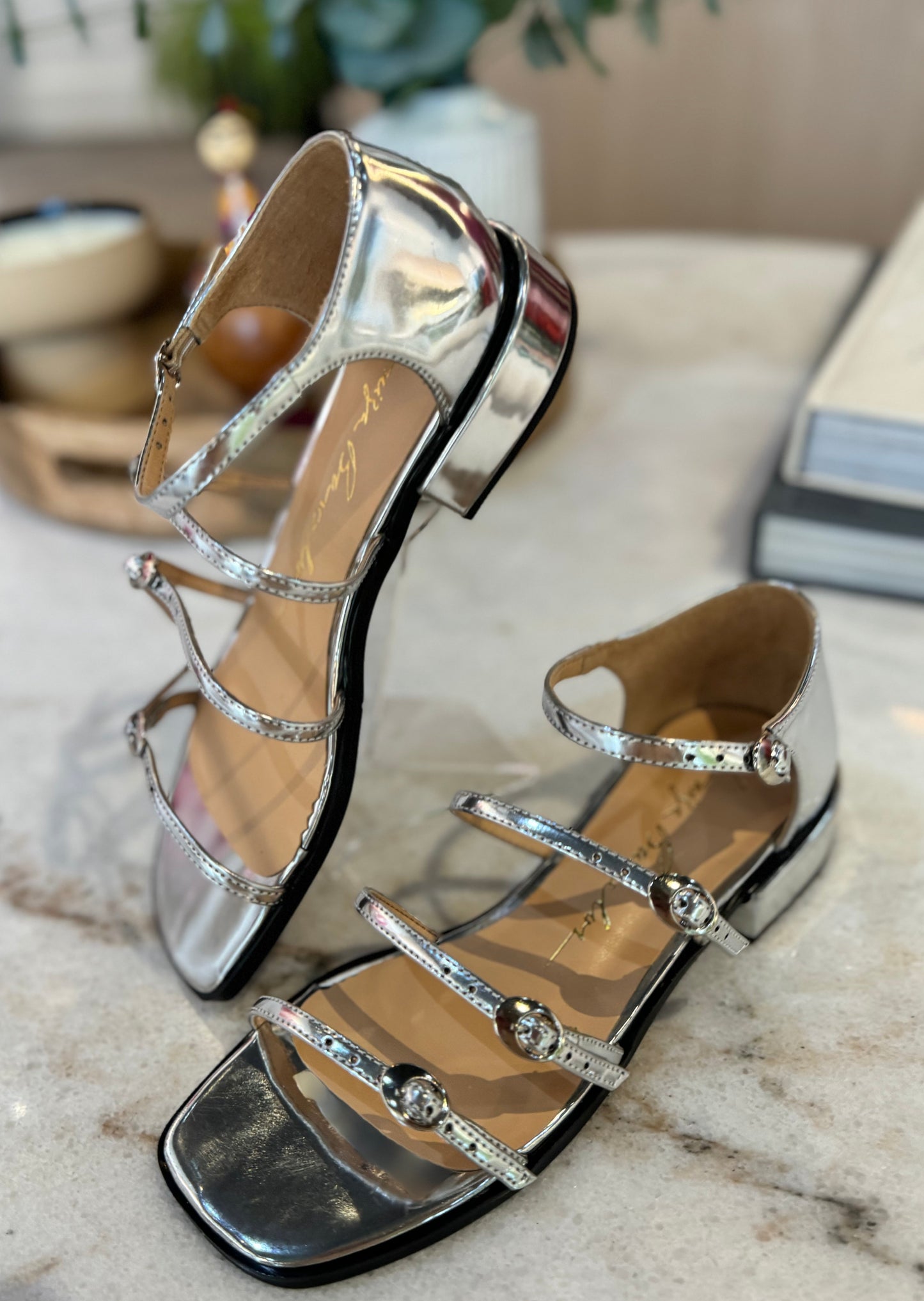 Specchio Flat Sandals