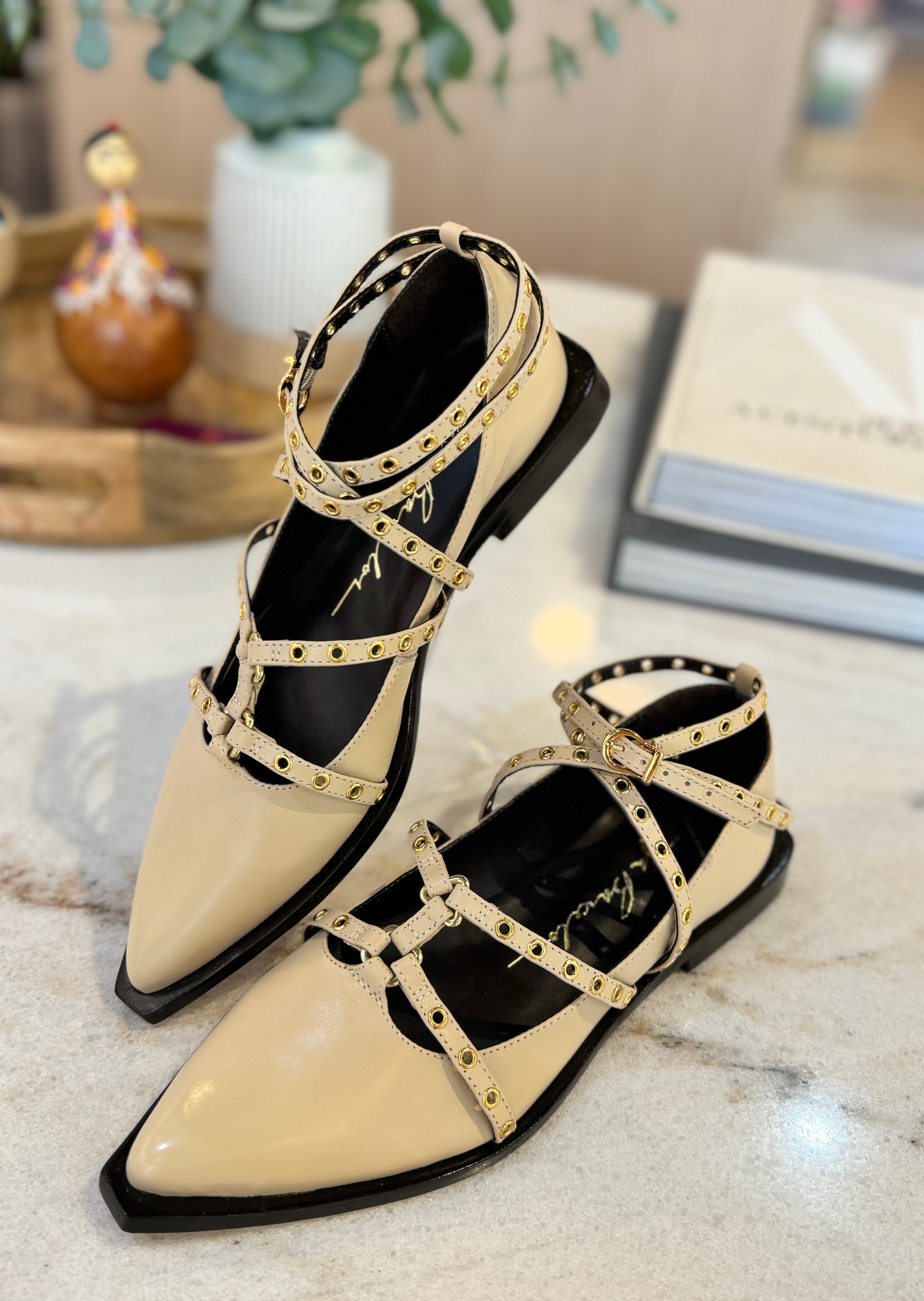 Strap and Eyelets Flats LB