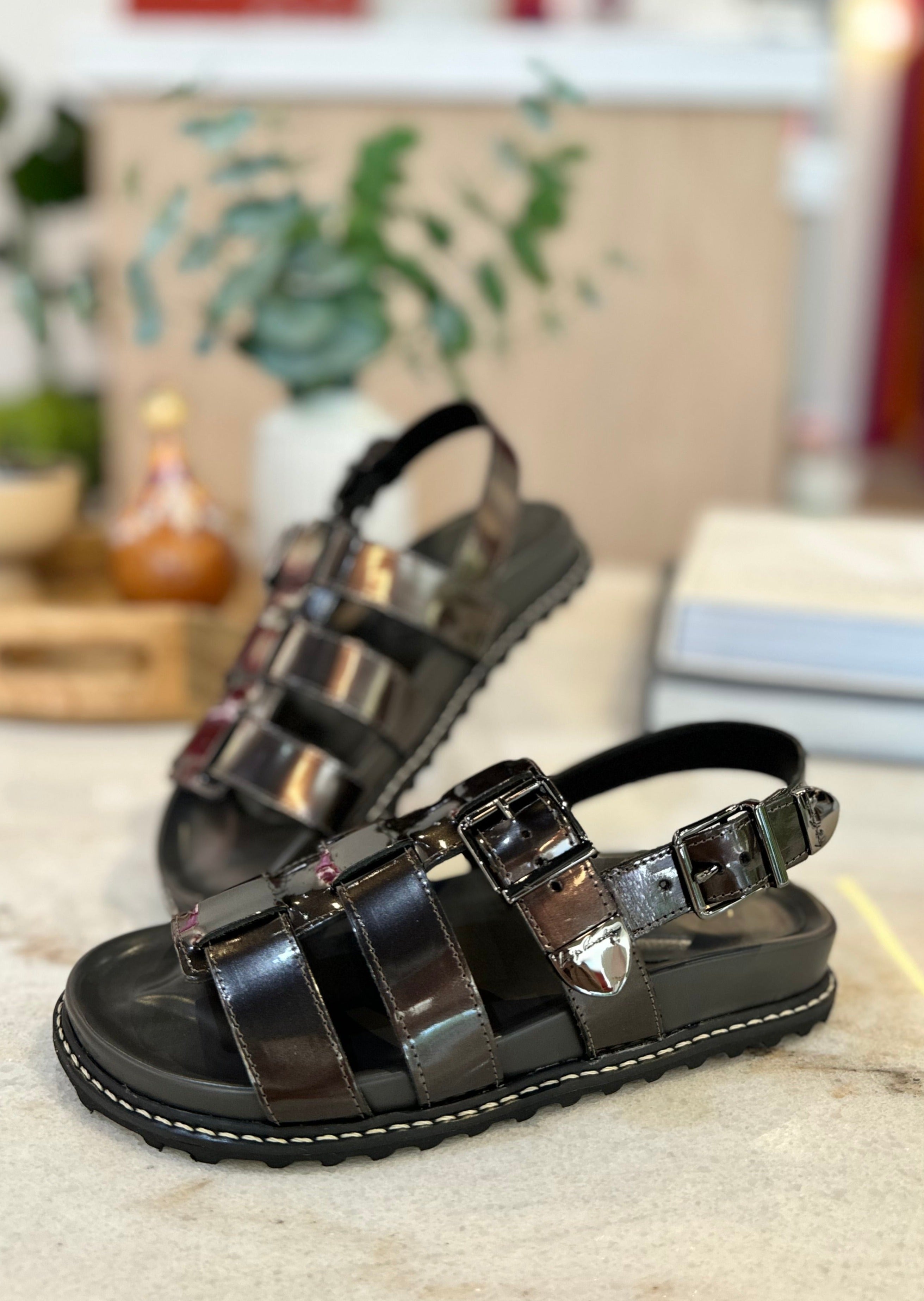 Chunky Sandals LB