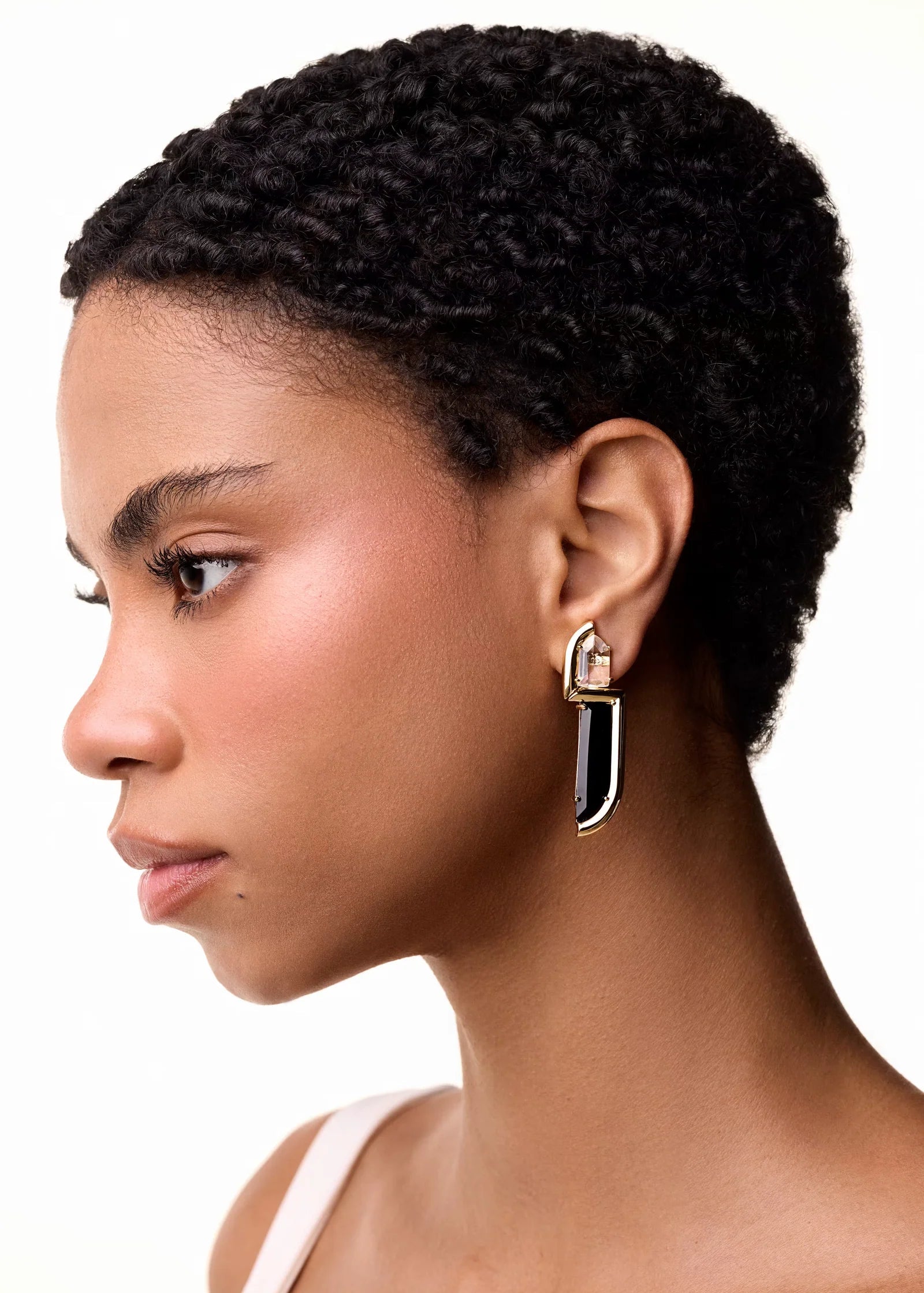gold plated earring with  Black onyx 