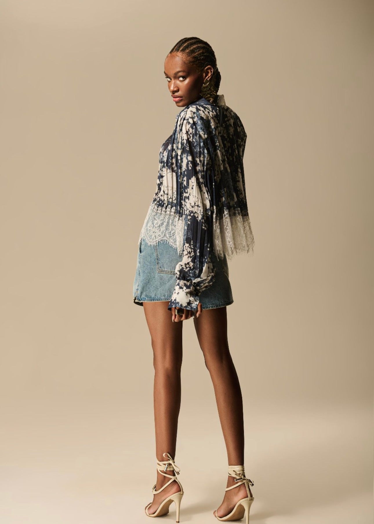 Essence Printed Pleated Cropped Shirt