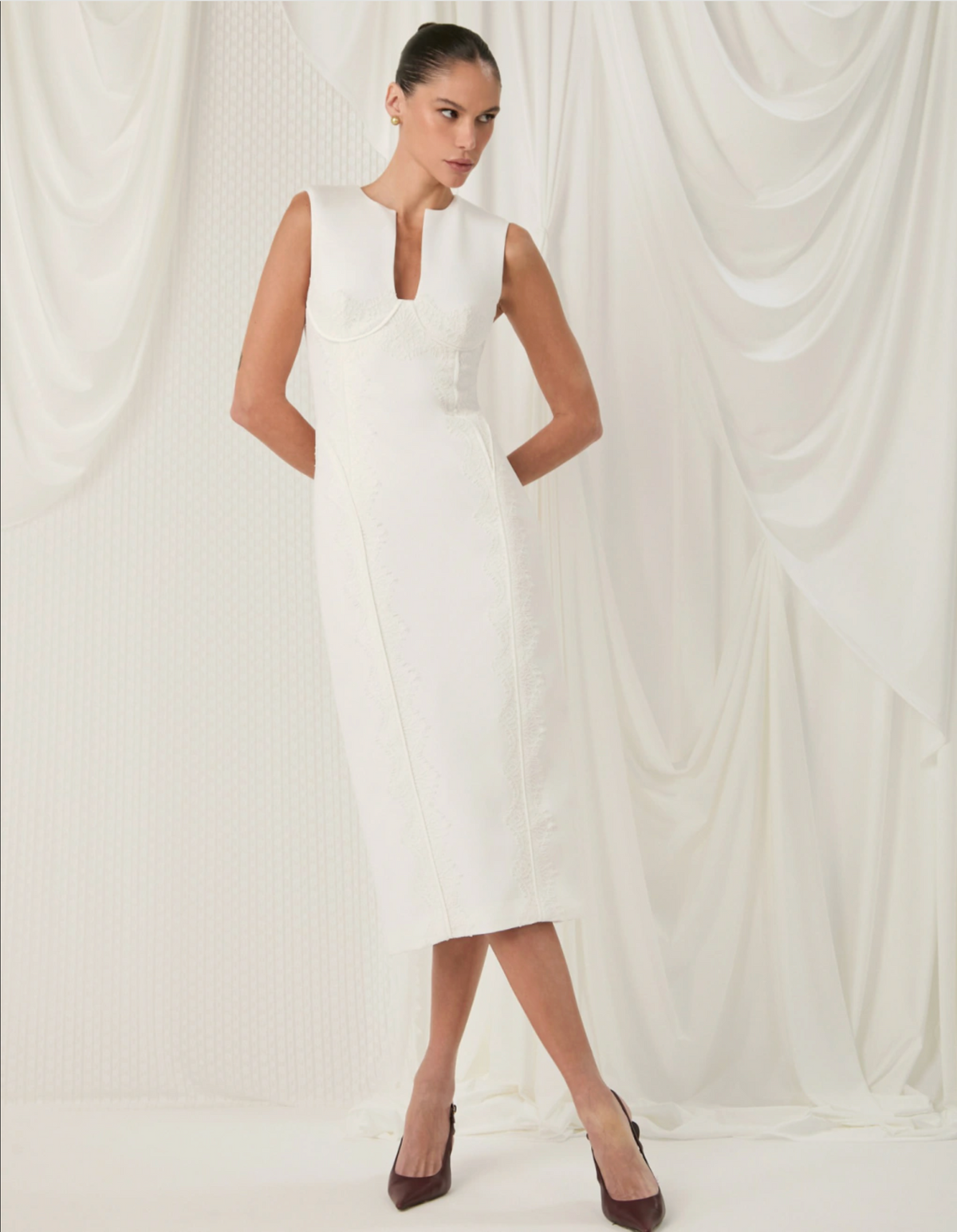 Off-white straight-cut dress