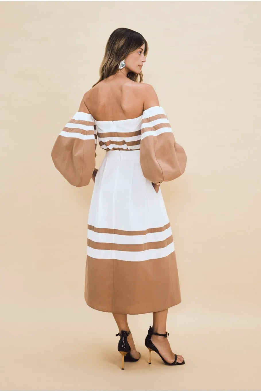 Off White & Camel Puff Sleeve Blouse