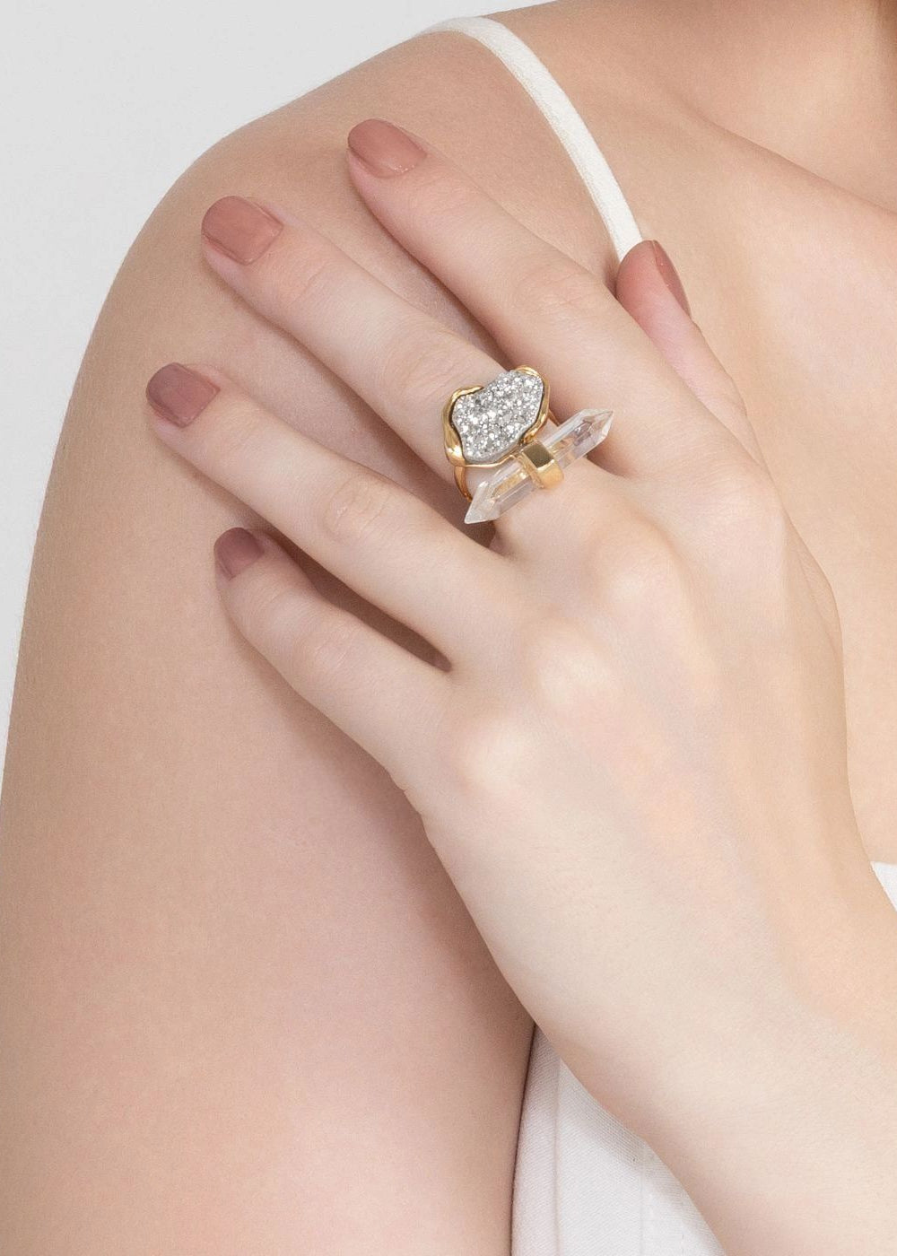 Platinum druzy and crystal ring