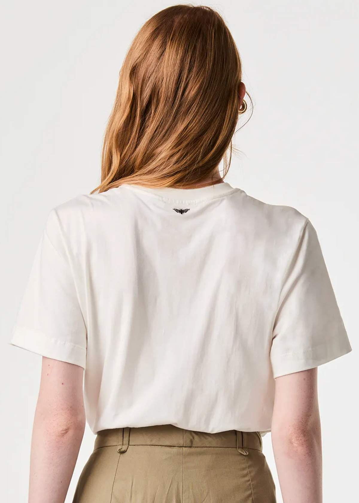 T-shirt flowers pearls