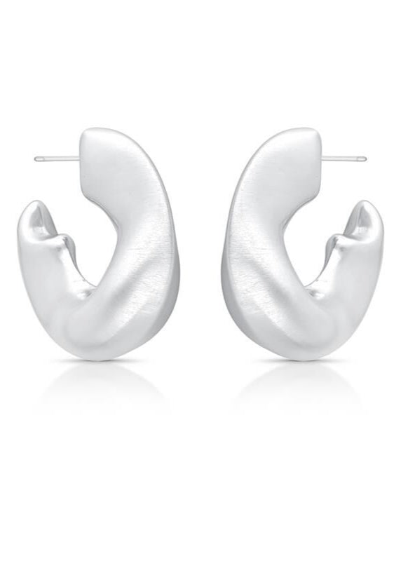 Curved Hoop Rhodium Pleated