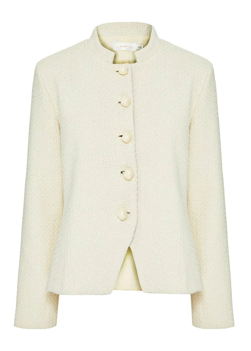 beige casaqueto with pearls buttons