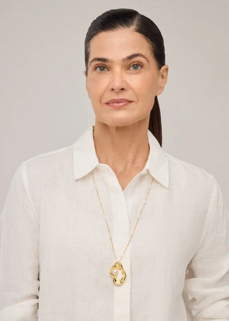 gold plated necklace with pearls