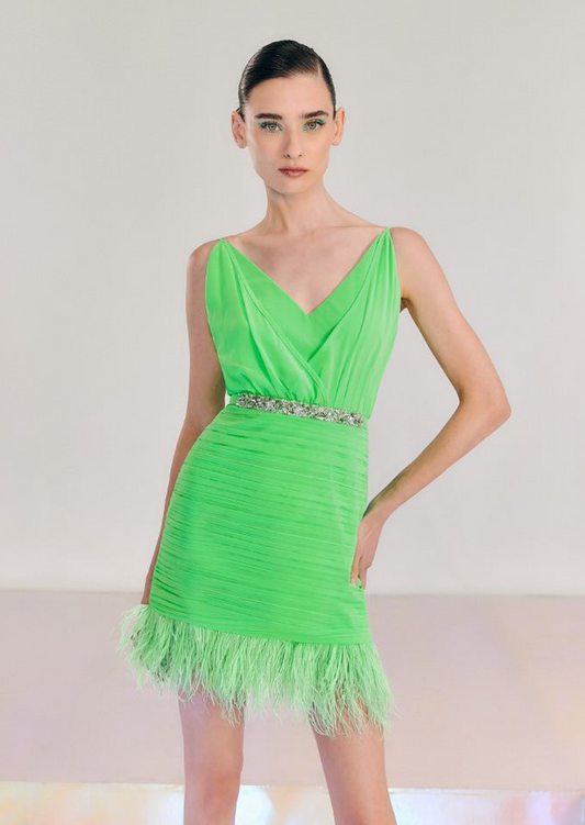 Mini Dress Drape and Plumas